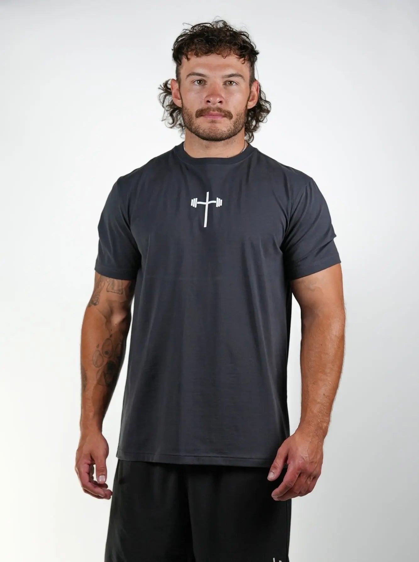 2 Timothy 4:17 Performance Tee - Gunmetal - HolStrength